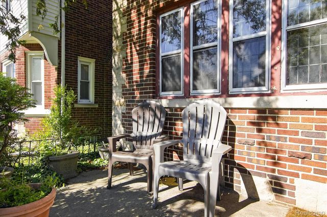 17509 Santa Barbara Drive, Detroit, MI 48221