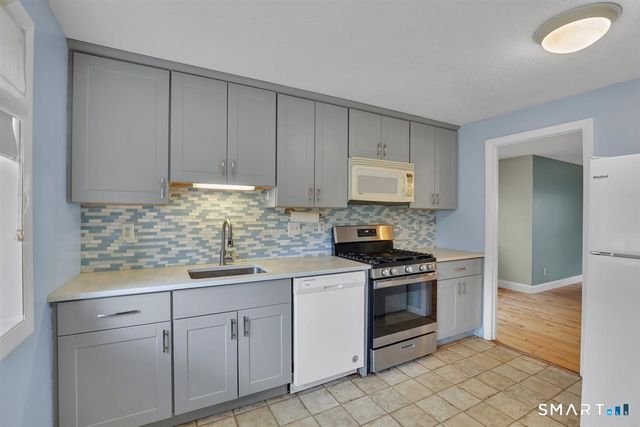 108 Skyview Drive 108, Cromwell, CT 06416