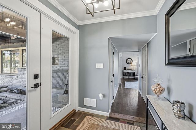 1528 E MALAGA RD, Williamstown, NJ 08094