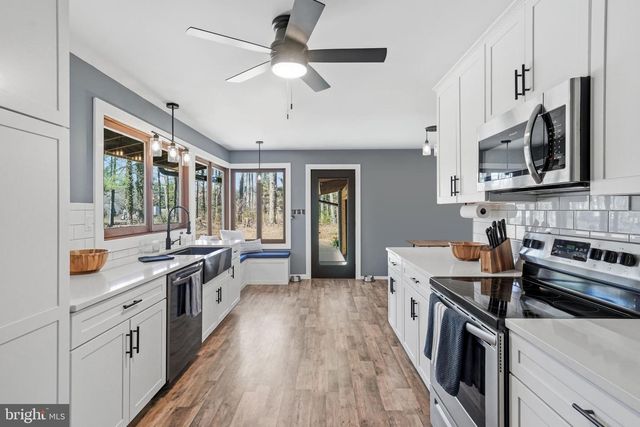 1528 E MALAGA RD, Williamstown, NJ 08094