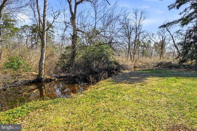 1528 E MALAGA RD, Williamstown, NJ 08094