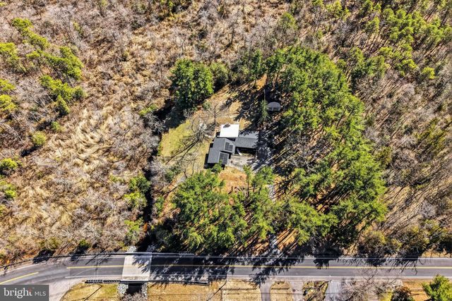 1528 E MALAGA RD, Williamstown, NJ 08094