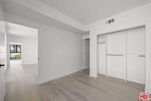 3755 S Canfield Avenue 401, Los Angeles, CA 90034