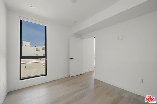 3755 S Canfield Avenue 401, Los Angeles, CA 90034