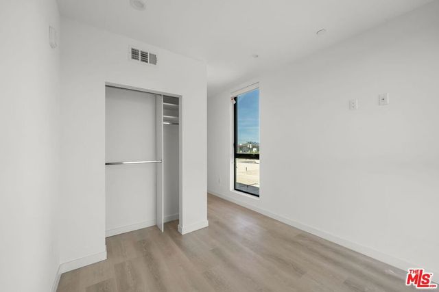3755 S Canfield Avenue 401, Los Angeles, CA 90034