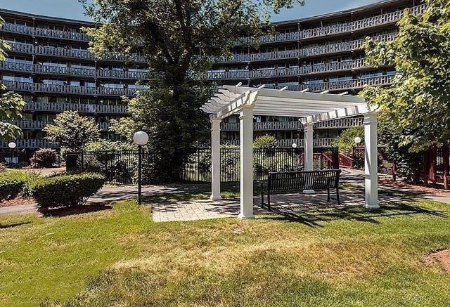 200 Swanton St 708, Winchester, MA 01890