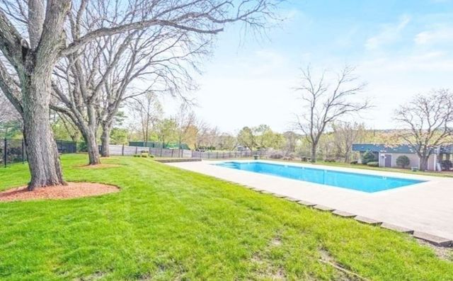 200 Swanton St 708, Winchester, MA 01890