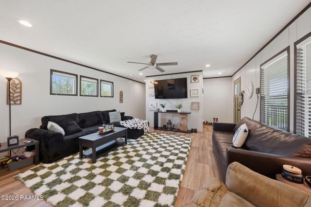 154 Bearb Road, Sunset, LA 70584