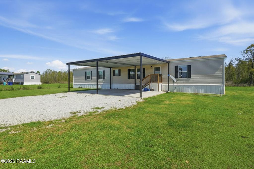 154 Bearb Road, Sunset, LA 70584