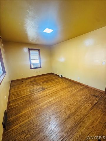 98 Boll Street, Cheektowaga, NY 14212