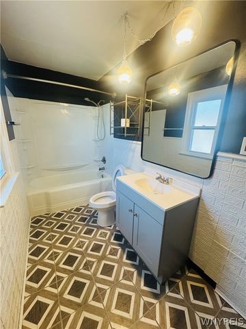 98 Boll Street, Cheektowaga, NY 14212