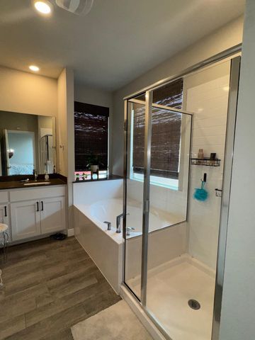 521 roundstone Road, Fort Worth, TX 76052