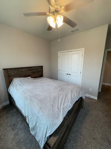 521 roundstone Road, Fort Worth, TX 76052