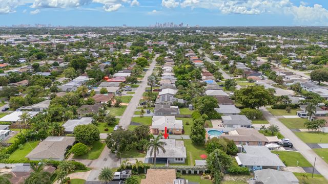 4761 NE 2ND Terrace, Oakland Park, FL 33334