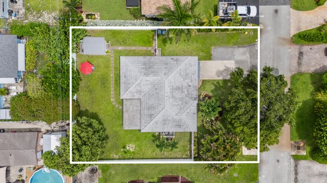 4761 NE 2ND Terrace, Oakland Park, FL 33334
