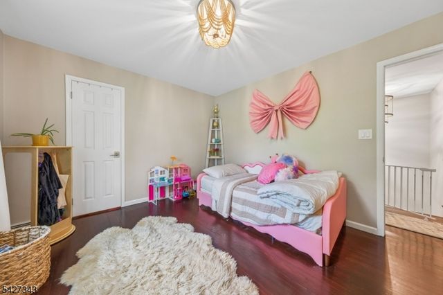 9 Wingate Way, Roseland Boro, NJ 07068