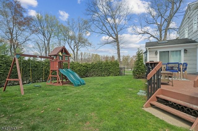 9 Wingate Way, Roseland Boro, NJ 07068