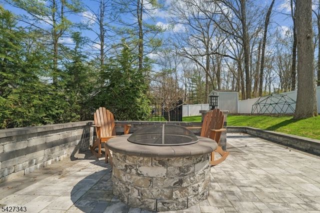 9 Wingate Way, Roseland Boro, NJ 07068