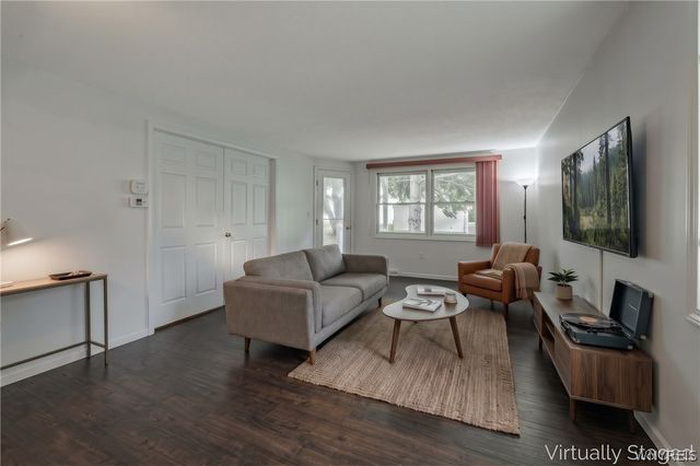 4745 Chestnut Ridge Road 13, Amherst, NY 14228