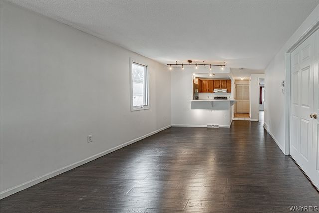 4745 Chestnut Ridge Road 13, Amherst, NY 14228