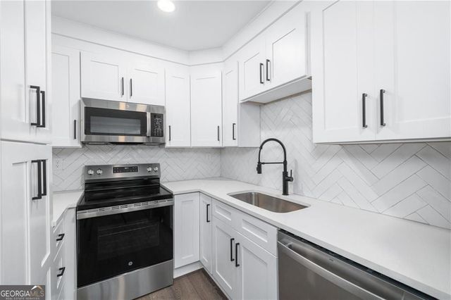 896 Oakland Drive SW, Atlanta, GA 30310