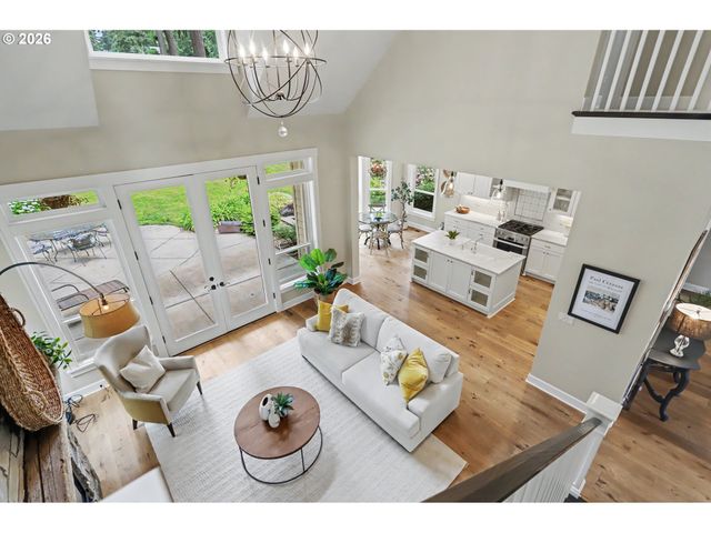 5831 Sw SEVILLE Ave, Lake Oswego, OR 97035