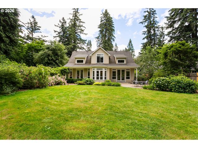 5831 Sw SEVILLE Ave, Lake Oswego, OR 97035