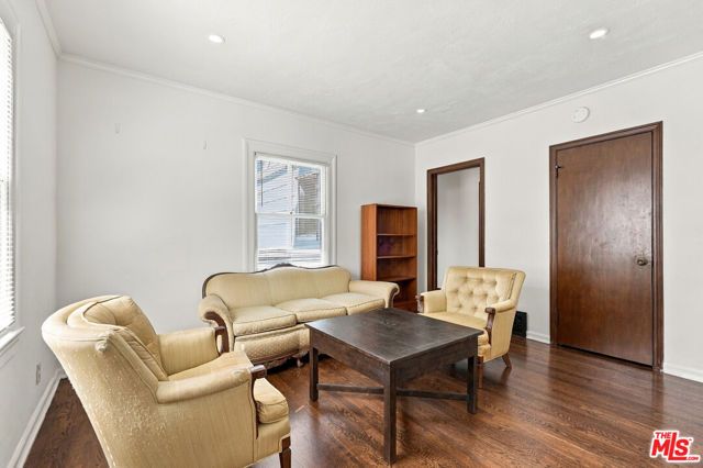 343 N Bronson Avenue, Los Angeles, CA 90004