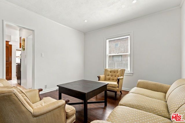 343 N Bronson Avenue, Los Angeles, CA 90004