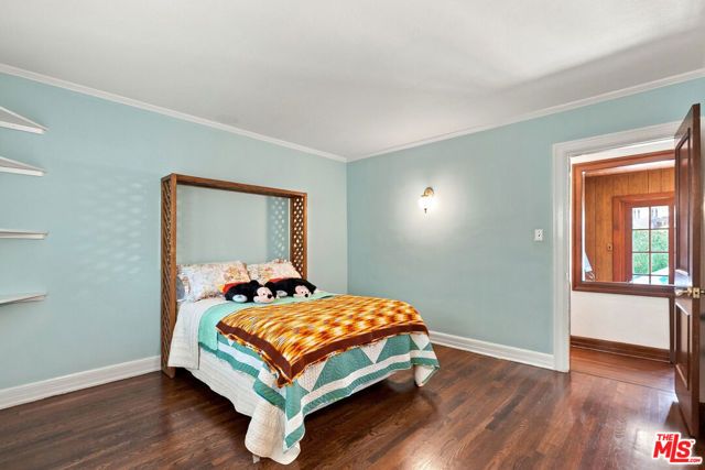 343 N Bronson Avenue, Los Angeles, CA 90004