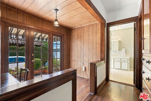 343 N Bronson Avenue, Los Angeles, CA 90004
