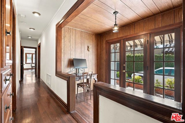 343 N Bronson Avenue, Los Angeles, CA 90004