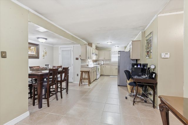 2800 Brockbank Drive, Irving, TX 75062
