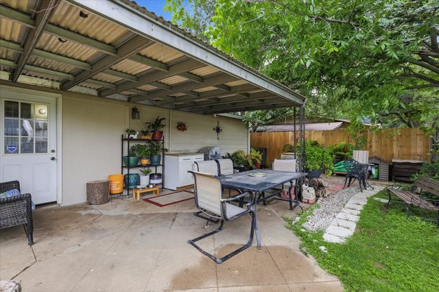 2800 Brockbank Drive, Irving, TX 75062