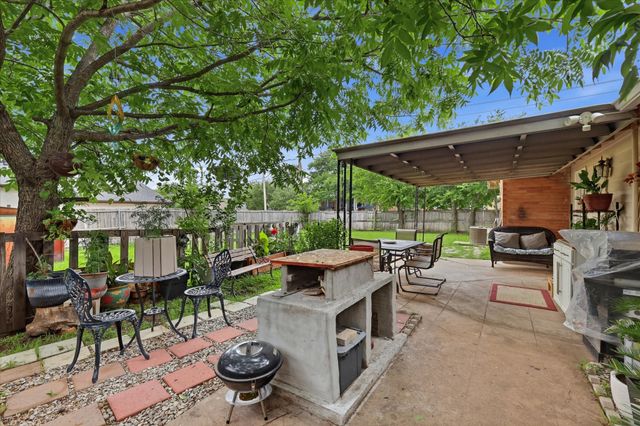 2800 Brockbank Drive, Irving, TX 75062