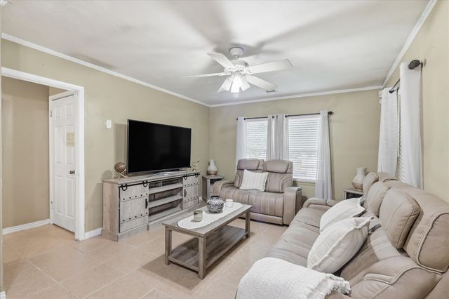 2800 Brockbank Drive, Irving, TX 75062