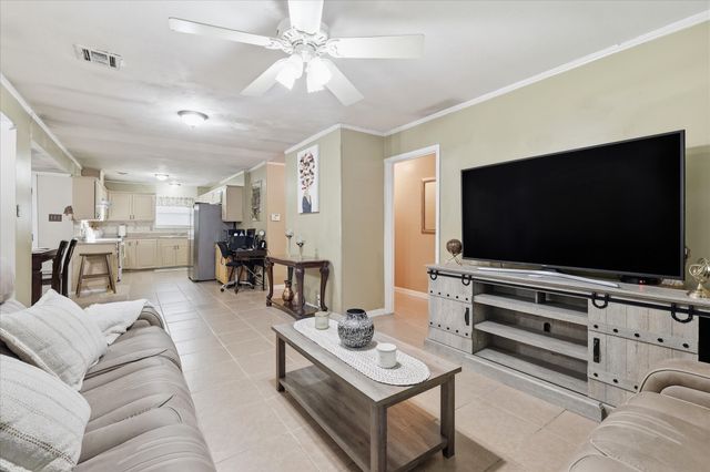 2800 Brockbank Drive, Irving, TX 75062