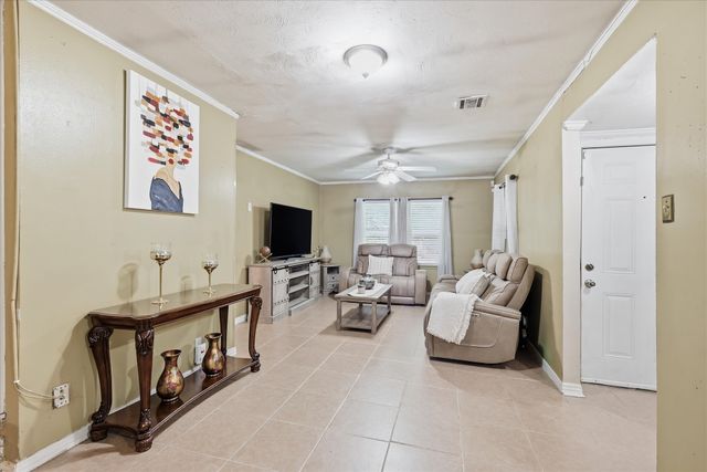 2800 Brockbank Drive, Irving, TX 75062