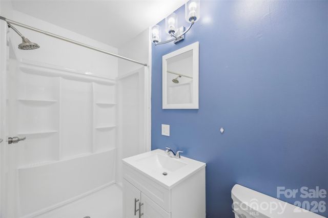 109 E Georgia Avenue, Bessemer City, NC 28016