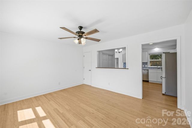 109 E Georgia Avenue, Bessemer City, NC 28016