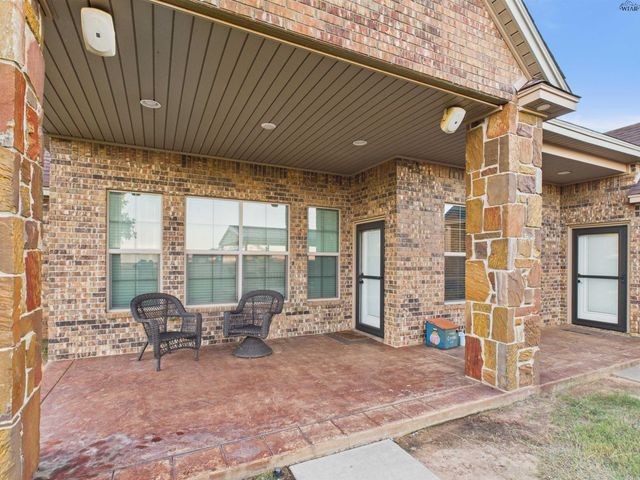 934 THRIFT ROAD, Burkburnett, TX 76354