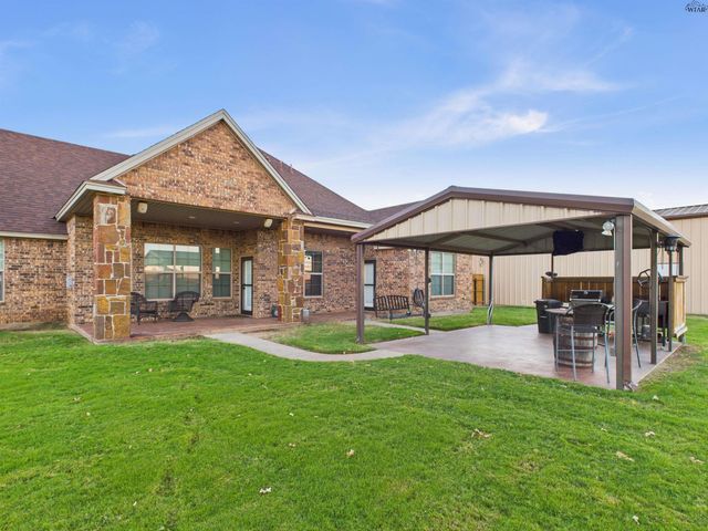 934 THRIFT ROAD, Burkburnett, TX 76354