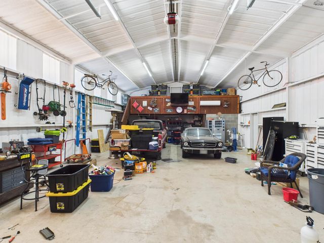 934 THRIFT ROAD, Burkburnett, TX 76354