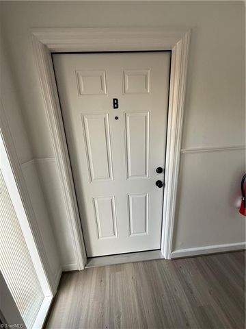 222 Hawthorne Road B, Winston-salem, NC 27104