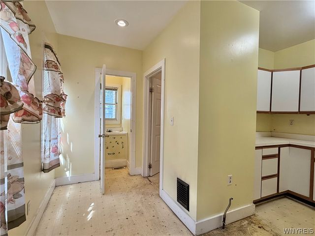 50 Abbottsford Place, Buffalo, NY 14213