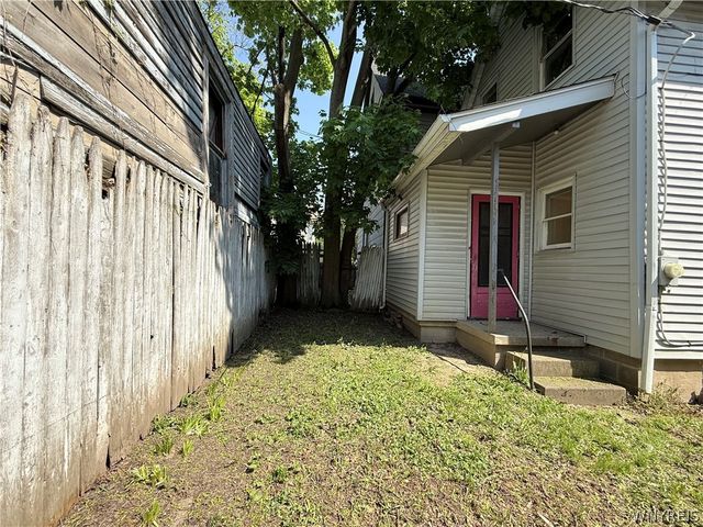 50 Abbottsford Place, Buffalo, NY 14213
