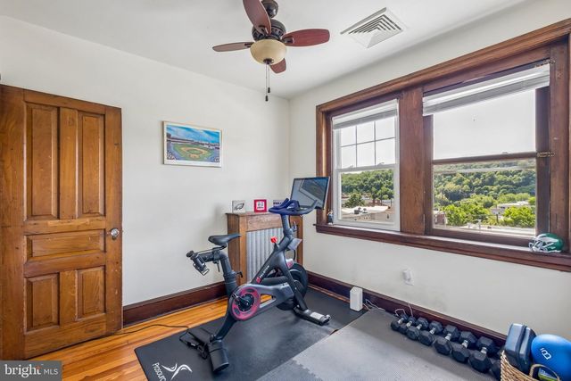 105 SPRING AVE, Conshohocken, PA 19428