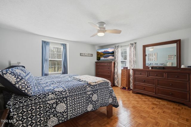 308 Northeast Grant Avenue, Wise, VA 24293