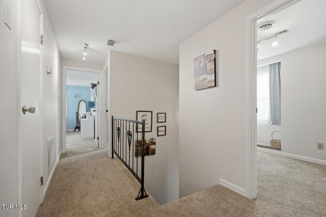 308 Northeast Grant Avenue, Wise, VA 24293