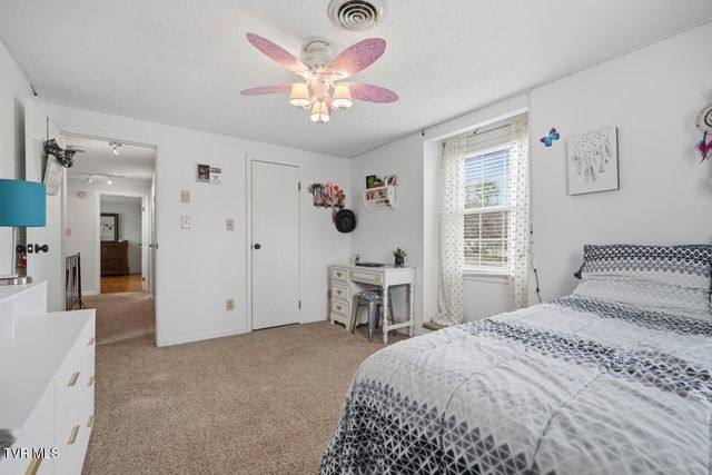 308 Northeast Grant Avenue, Wise, VA 24293